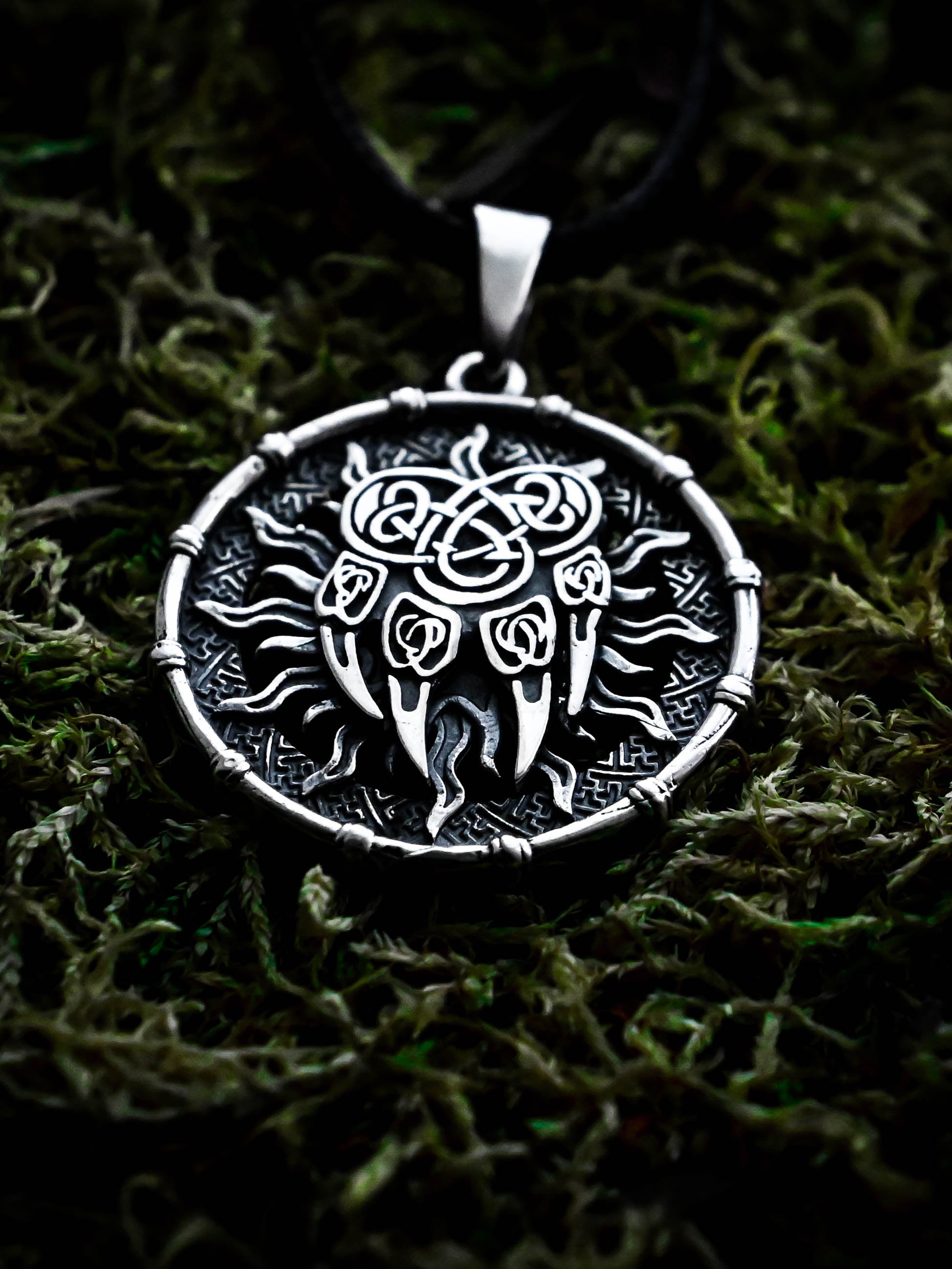 Wolf Paw Amulet in Sun Disc, Sterling Silver 925 — Viking, Norse & Slavic Symbol Pendant