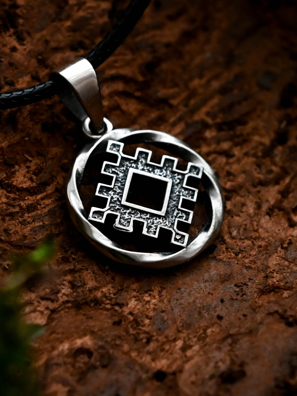 Thistle of Happiness (Repeynik) Amulet in Twisted Sterling Silver 925 — Slavic, Viking & Norse Symbol Pendant