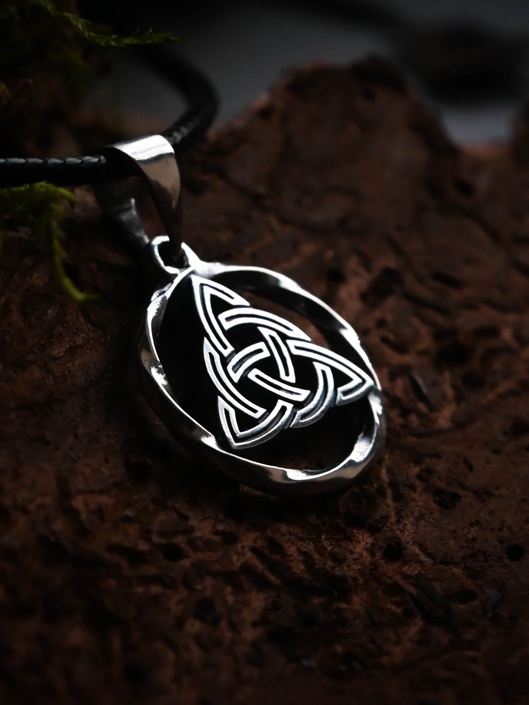 Celtic Knot Amulet in Twisted Sterling Silver 925 — Celtic, Viking & Norse Symbol Pendant