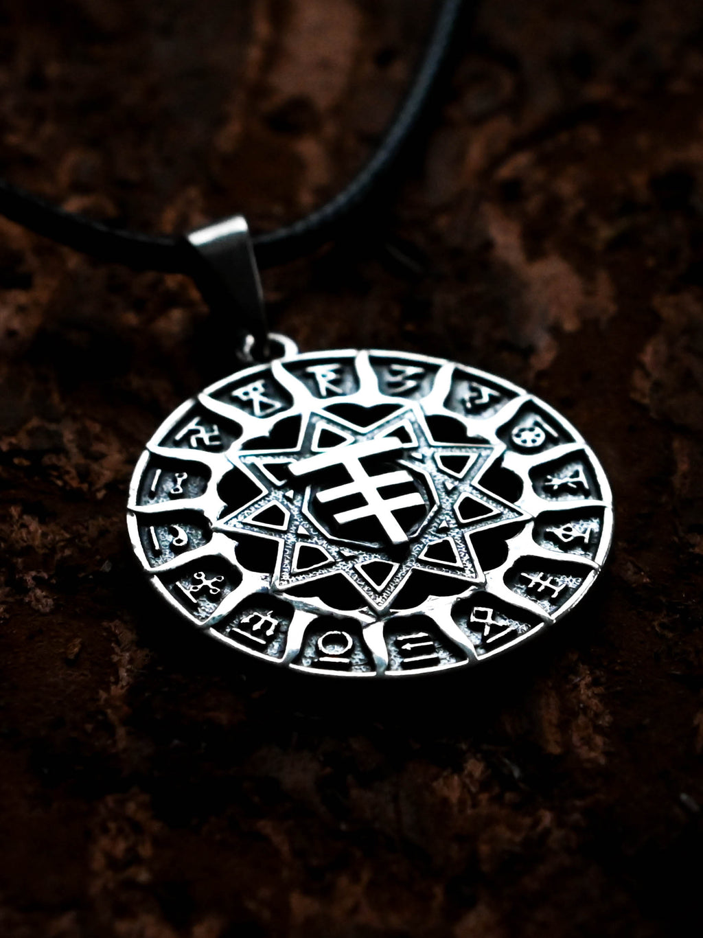 Slavic Chertog Lisa (Fox) Amulet, Sterling Silver 925 — Svarog Circle Zodiac Pendant