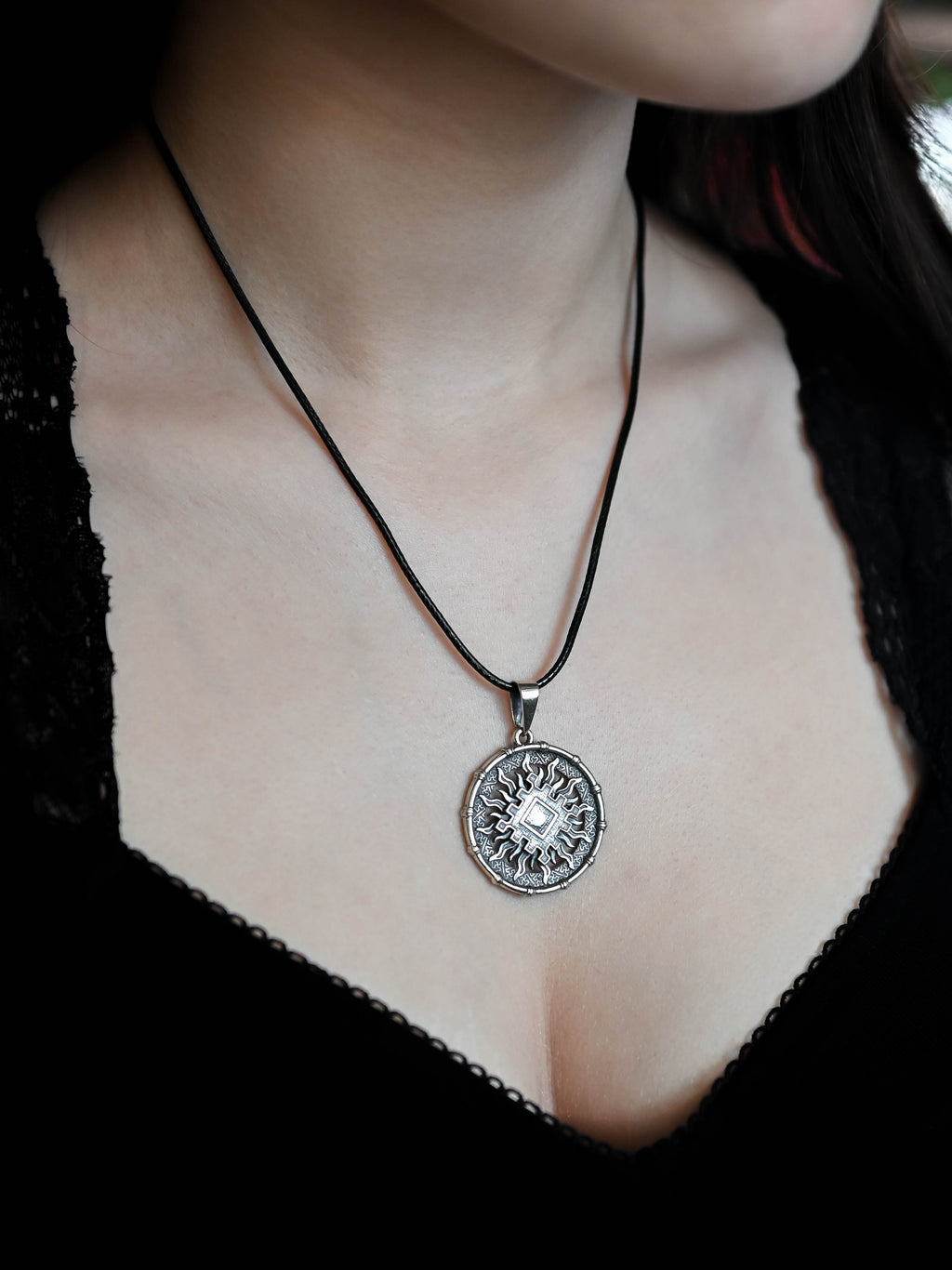 Thistle of Happiness (Repeynik) Amulet in Sun Disc, Sterling Silver 925 — Slavic, Viking & Norse Symbol Pendant