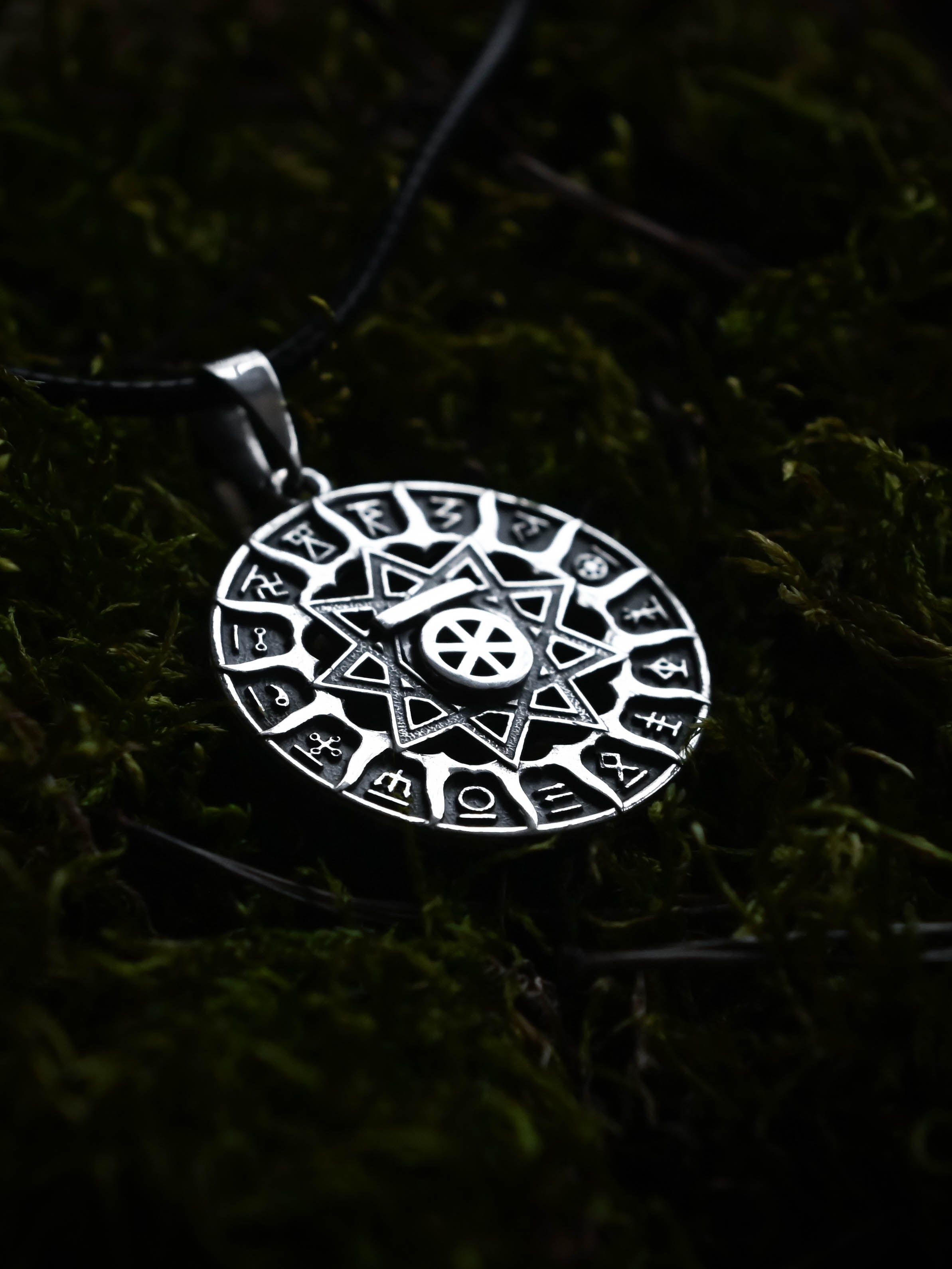 Slavic Chertog Finist (Falcon) Amulet, Sterling Silver 925 — Svarog Circle Zodiac Pendant