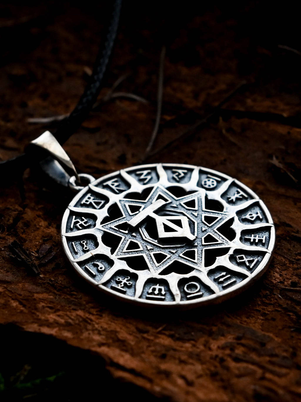 Slavic Chertog Tur (Aurochs) Amulet, Sterling Silver 925 — Svarog Circle Zodiac Pendant