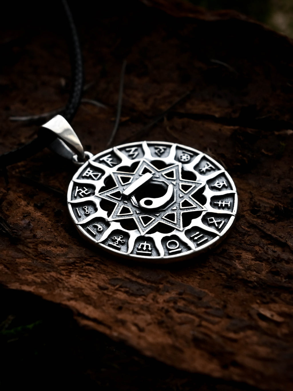 Slavic Chertog Lebed (Swan) Amulet, Sterling Silver 925 — Svarog Circle Zodiac Pendant