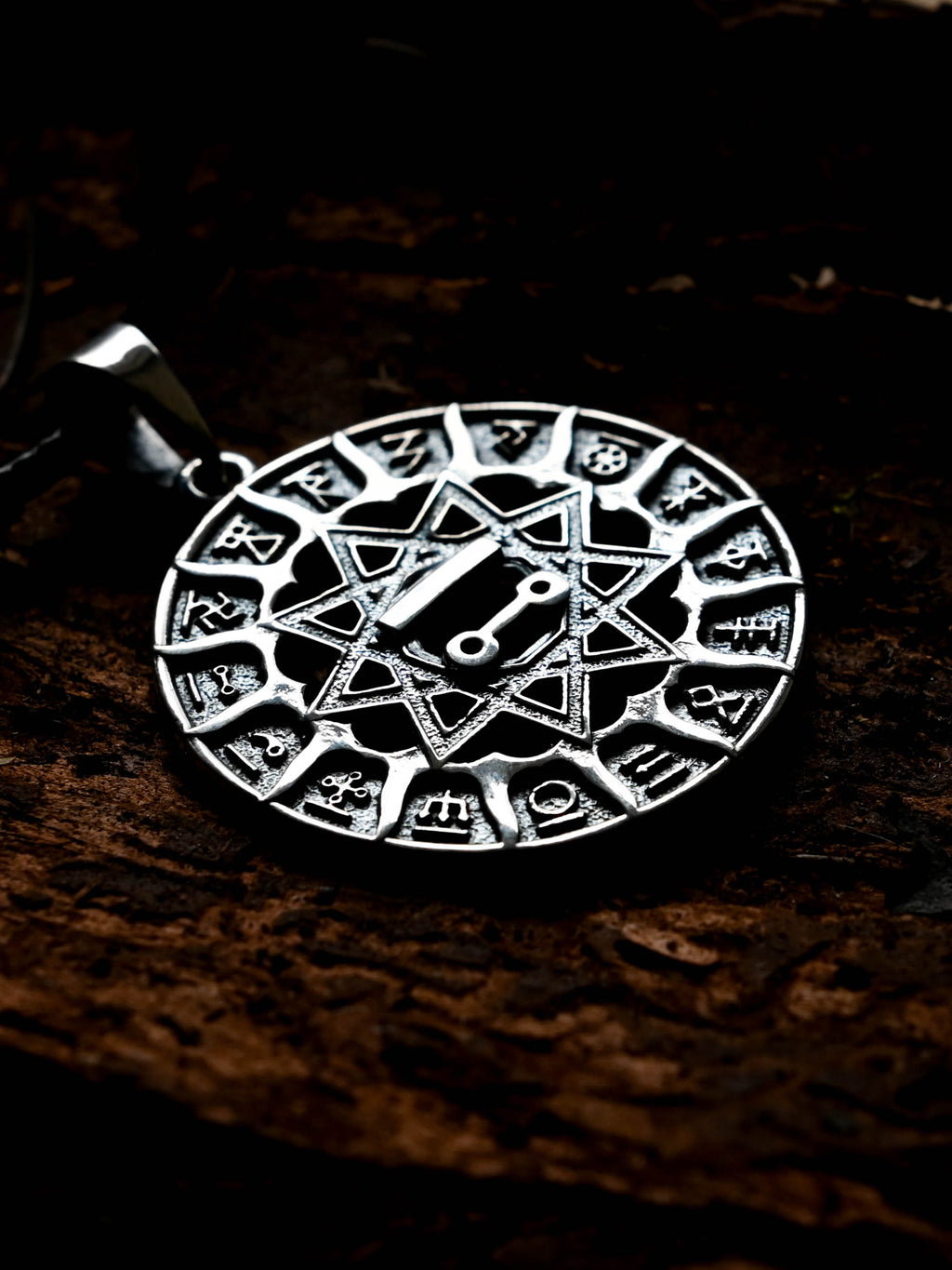 Slavic Chertog Shchuka (Pike) Amulet, Sterling Silver 925 — Svarog Circle Zodiac Pendant
