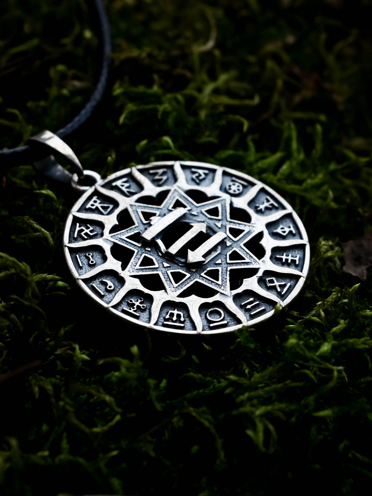 Slavic Chertog Busel (Stork) Amulet, Sterling Silver 925 — Svarog Circle Zodiac Pendant