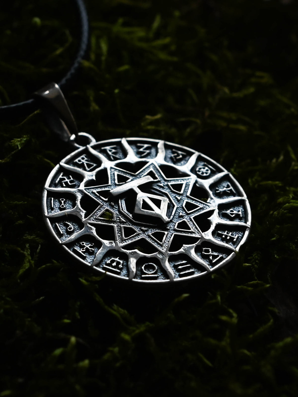 Slavic Chertog Tur (Aurochs) Amulet, Sterling Silver 925 — Svarog Circle Zodiac Pendant