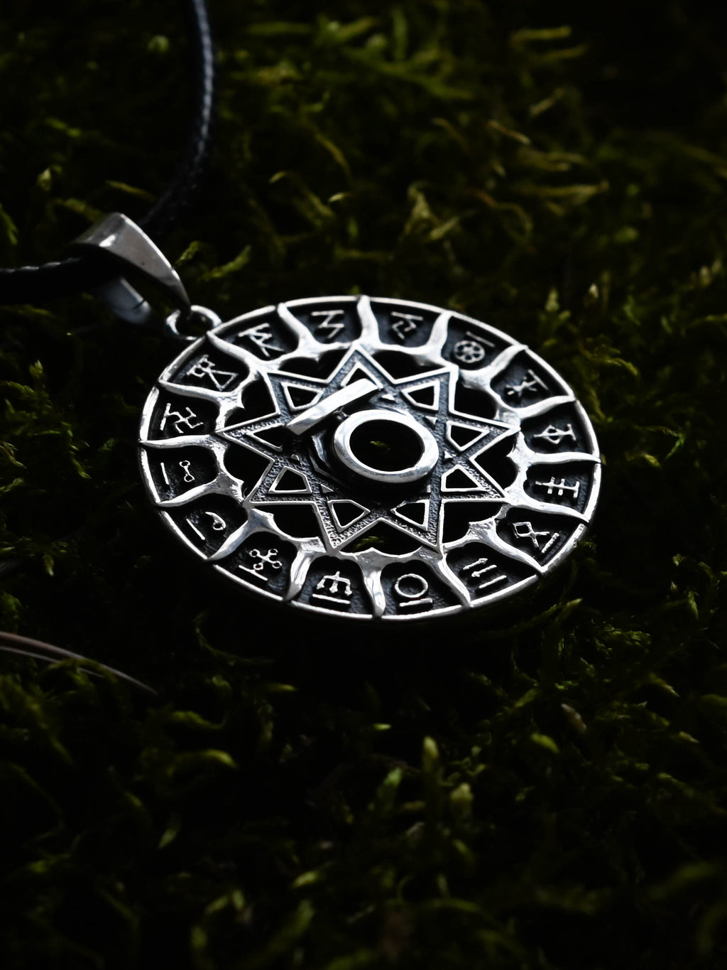 Slavic Chertog Medved (Bear) Amulet, Sterling Silver 925 — Svarog Circle Zodiac Pendant