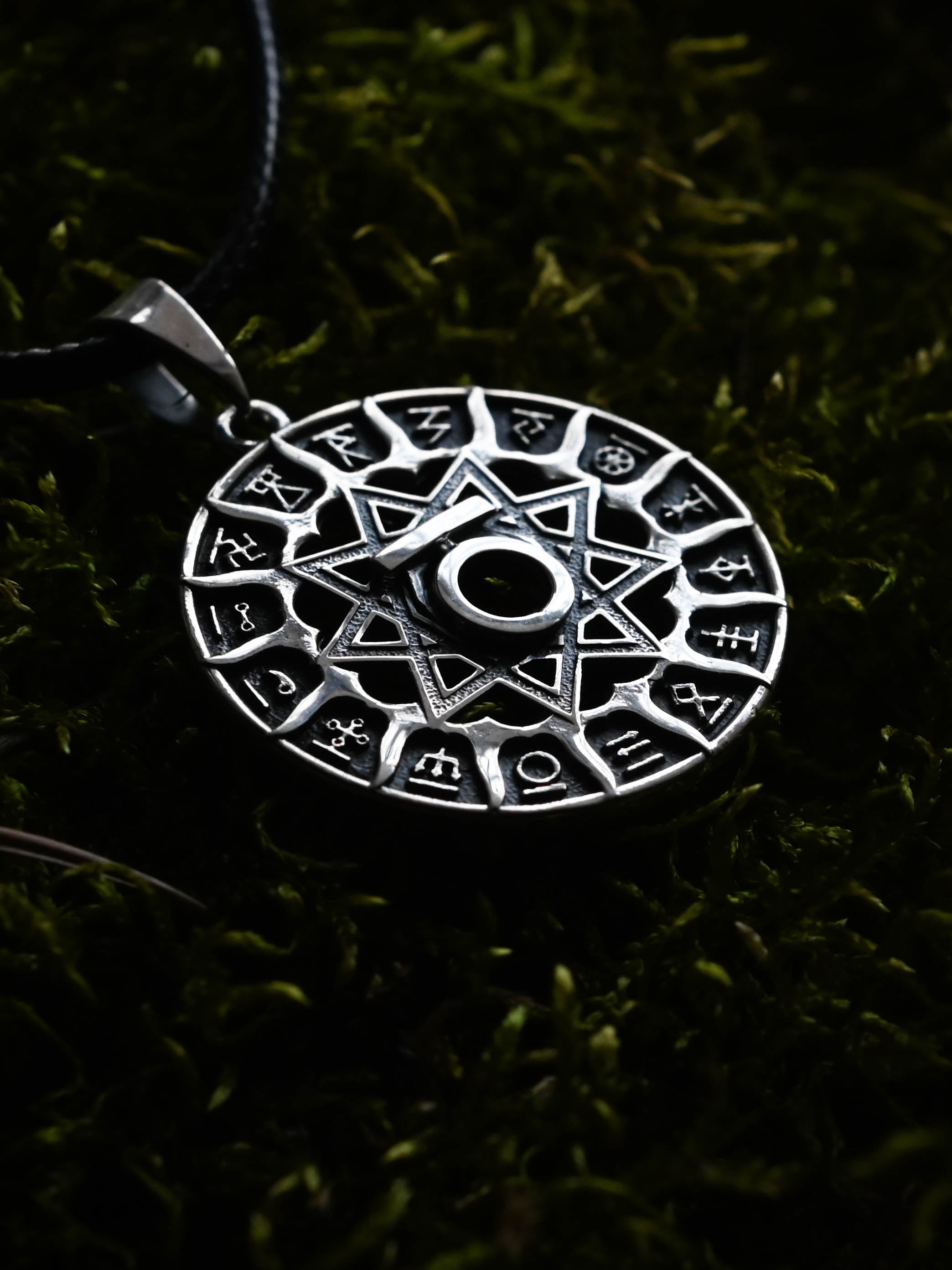 Slavic Chertog Medved (Bear) Amulet, Sterling Silver 925 — Svarog Circle Zodiac Pendant