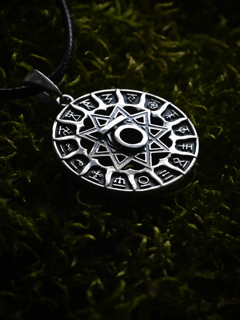 Slavic Chertog Medved (Bear) Amulet, Sterling Silver 925 — Svarog Circle Zodiac Pendant