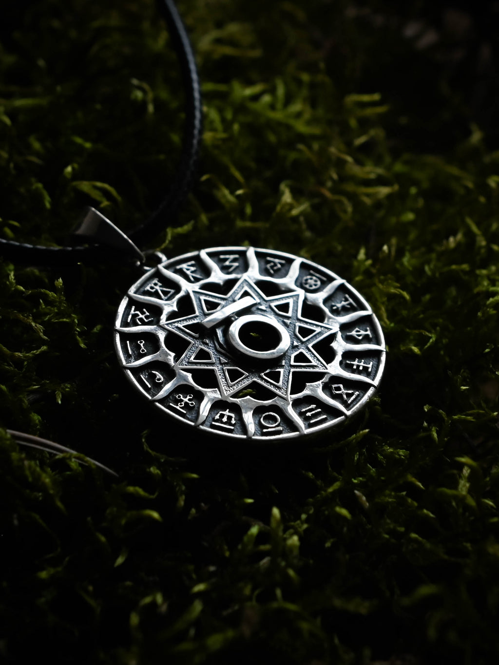 Slavic Chertog Medved (Bear) Amulet, Sterling Silver 925 — Svarog Circle Zodiac Pendant