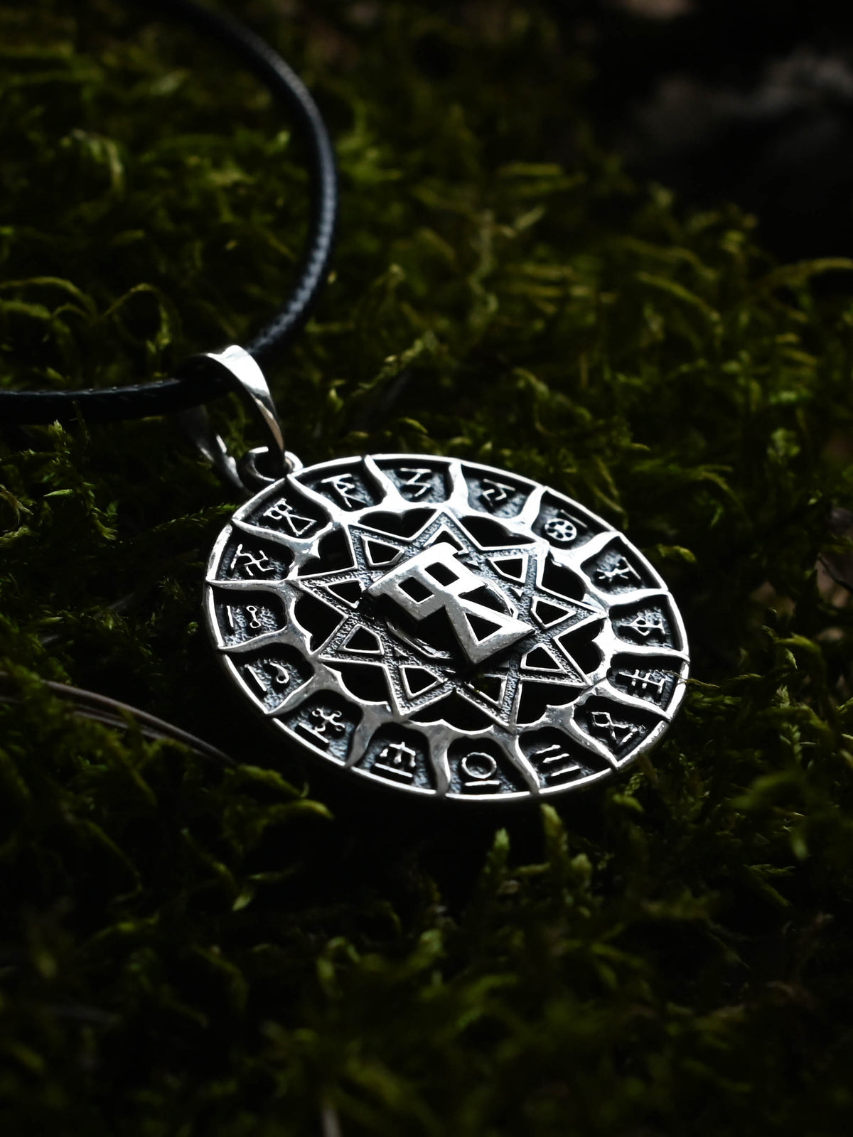 Slavic Chertog Deva Amulet, Sterling Silver 925 — Svarog Circle Zodiac Pendant
