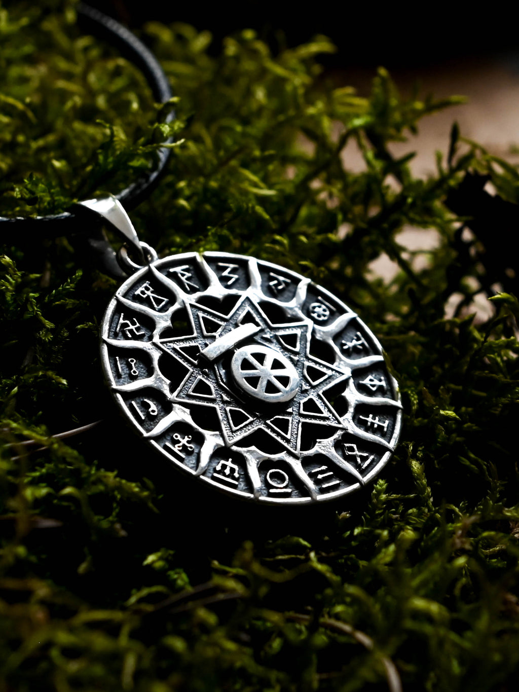 Slavic Chertog Finist (Falcon) Amulet, Sterling Silver 925 — Svarog Circle Zodiac Pendant