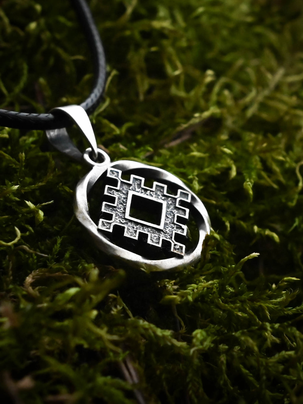 Thistle of Happiness (Repeynik) Amulet in Twisted Sterling Silver 925 — Slavic, Viking & Norse Symbol Pendant