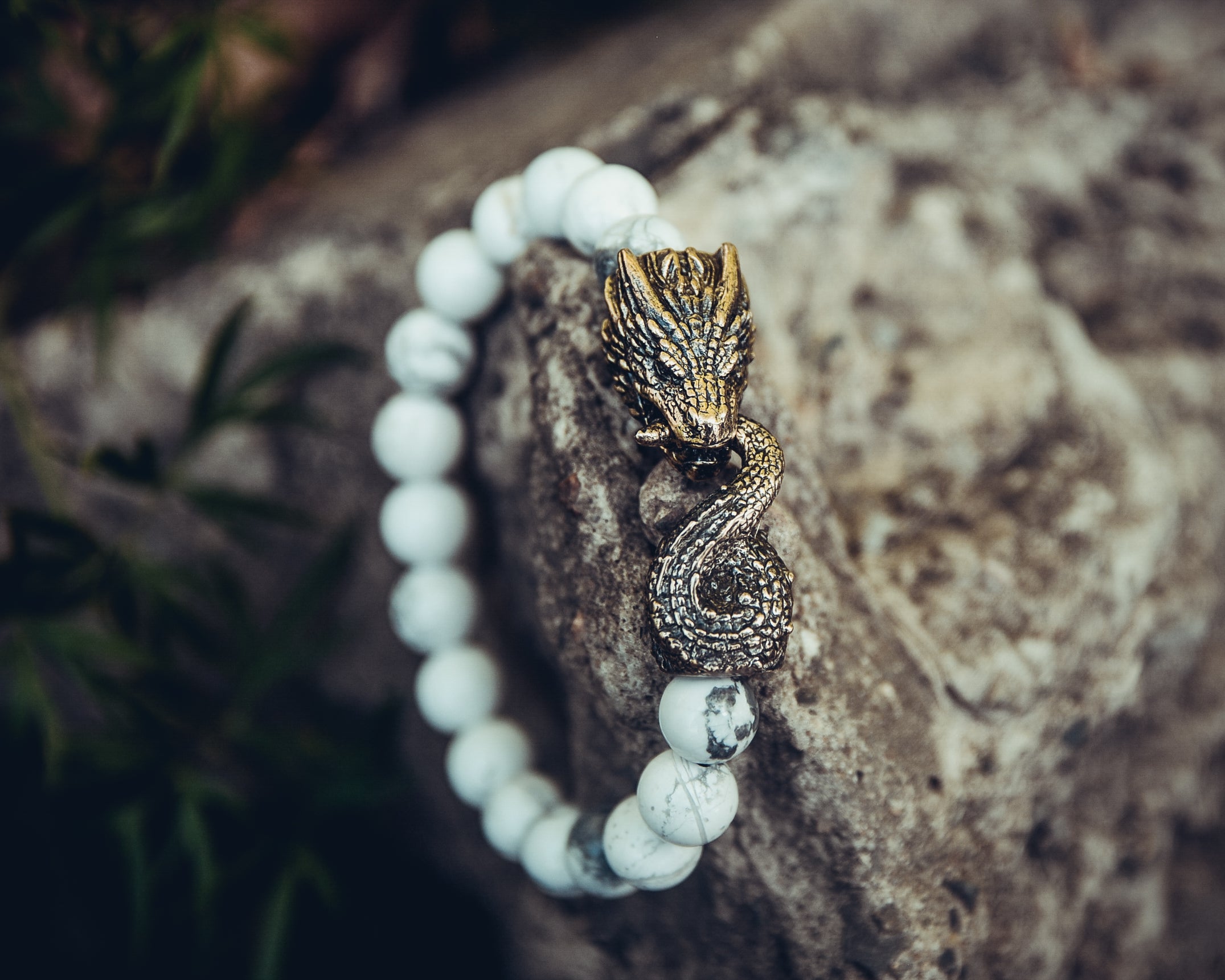 Howlite Bracelet with Jormungandr Clasp
