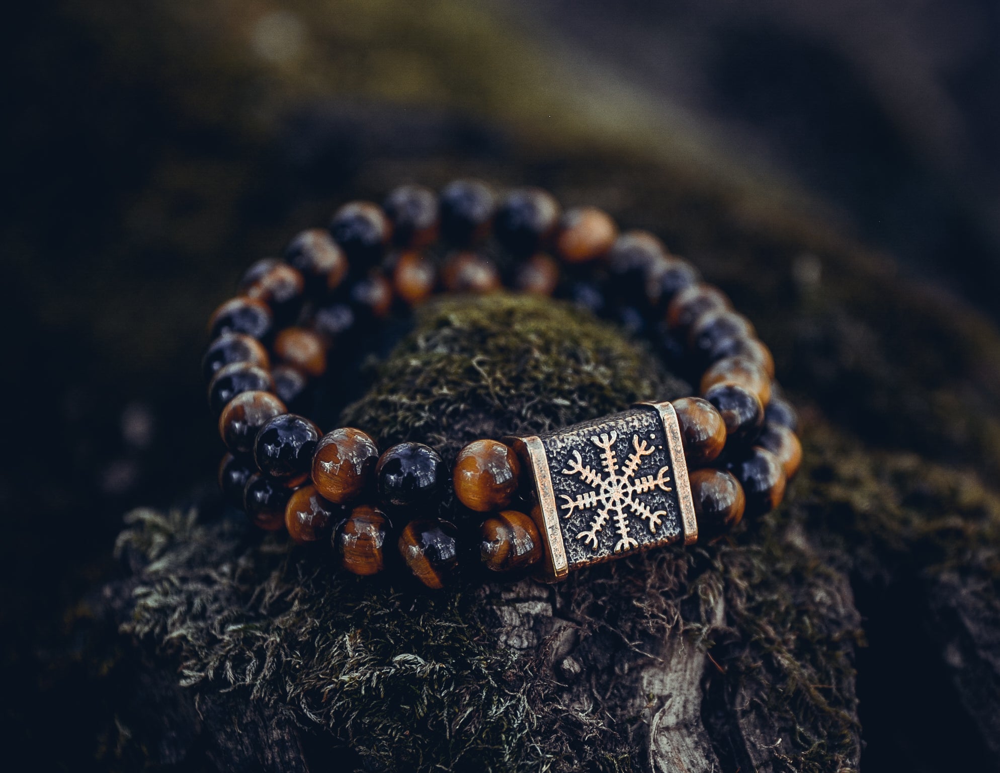 Tiger's Eye Bracelet with Agishjalmur Bead