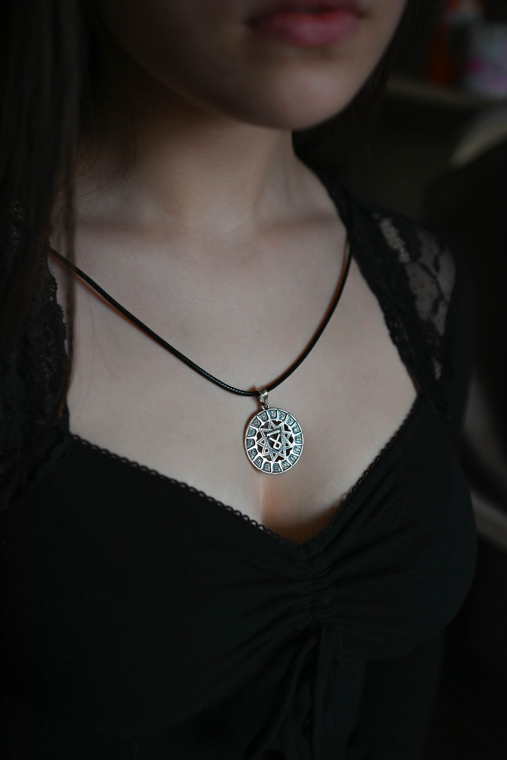 Slavic Chertog Volk (Wolf) Amulet, Sterling Silver 925 — Svarog Circle Zodiac Pendant