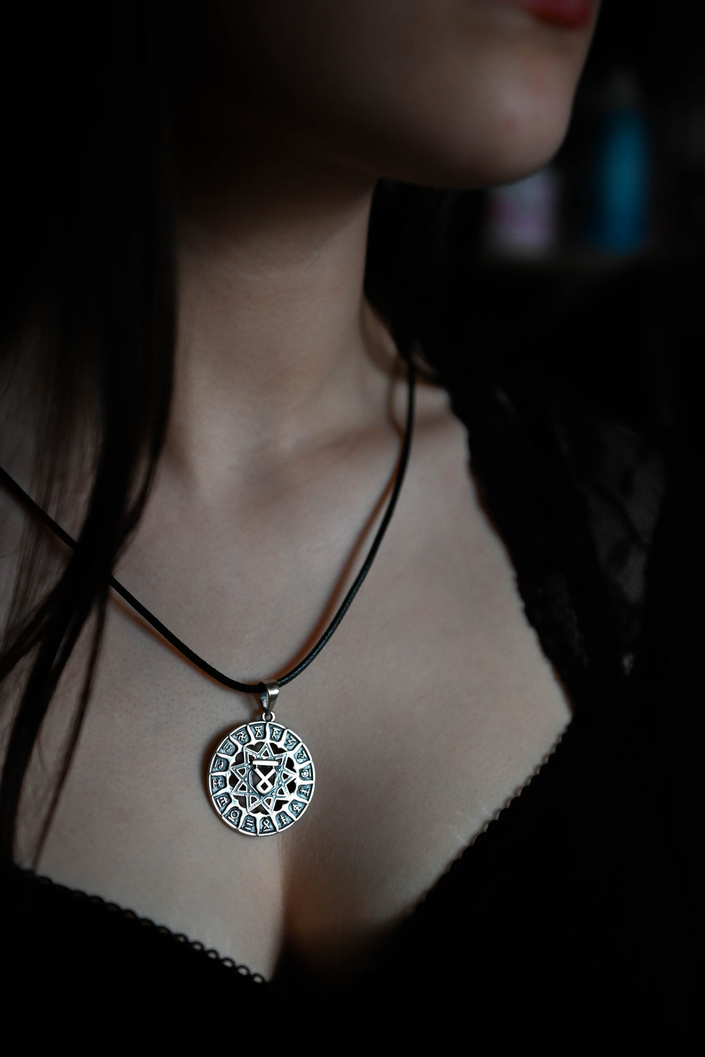 Slavic Chertog Volk (Wolf) Amulet, Sterling Silver 925 — Svarog Circle Zodiac Pendant
