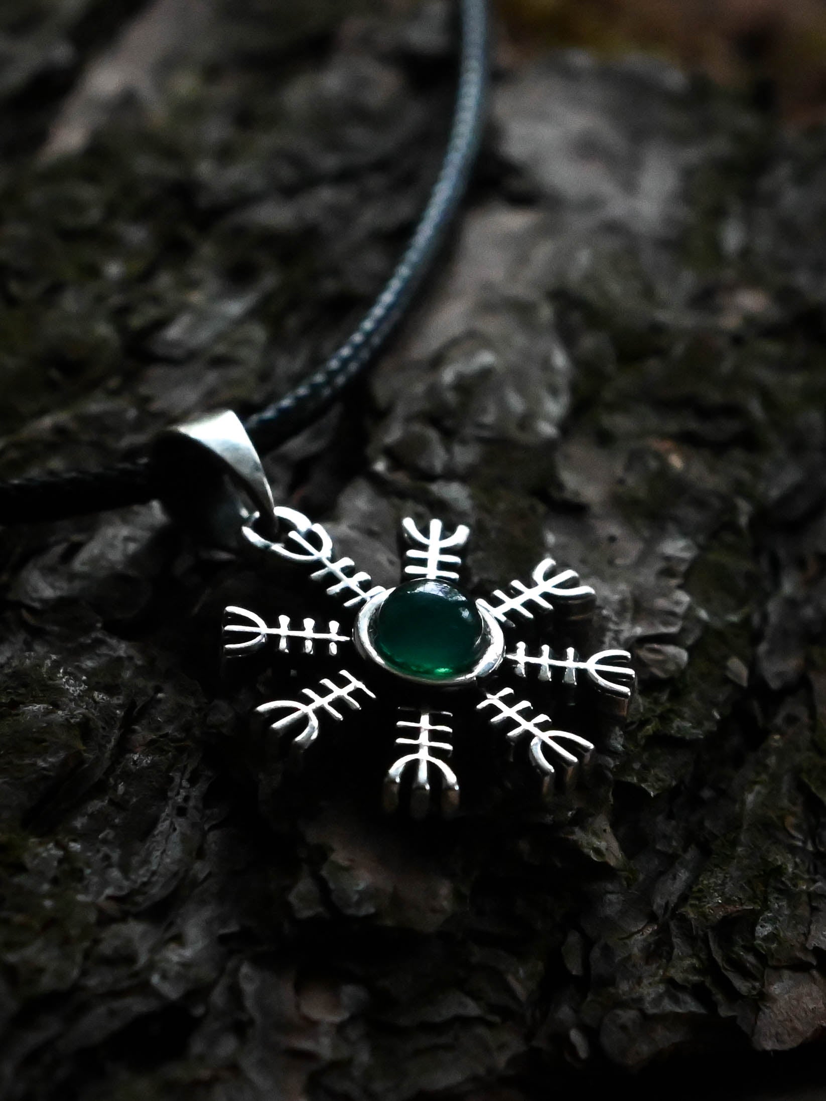 Helm of Awe (Aegishjalmur) Amulet with Chalcedony Stone, Sterling Silver 925 — Viking Symbol Pendant