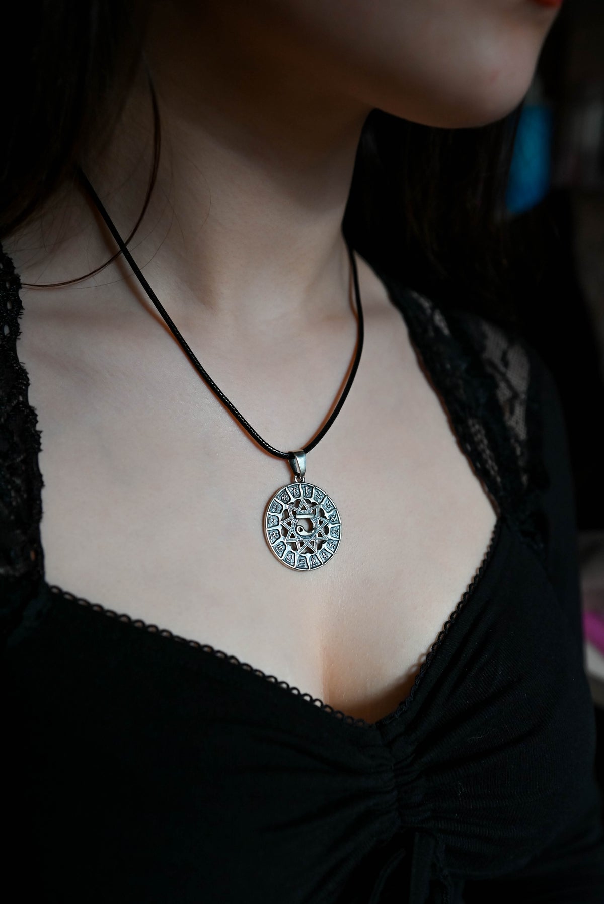 Slavic Chertog Lebed (Swan) Amulet, Sterling Silver 925 — Svarog Circle Zodiac Pendant