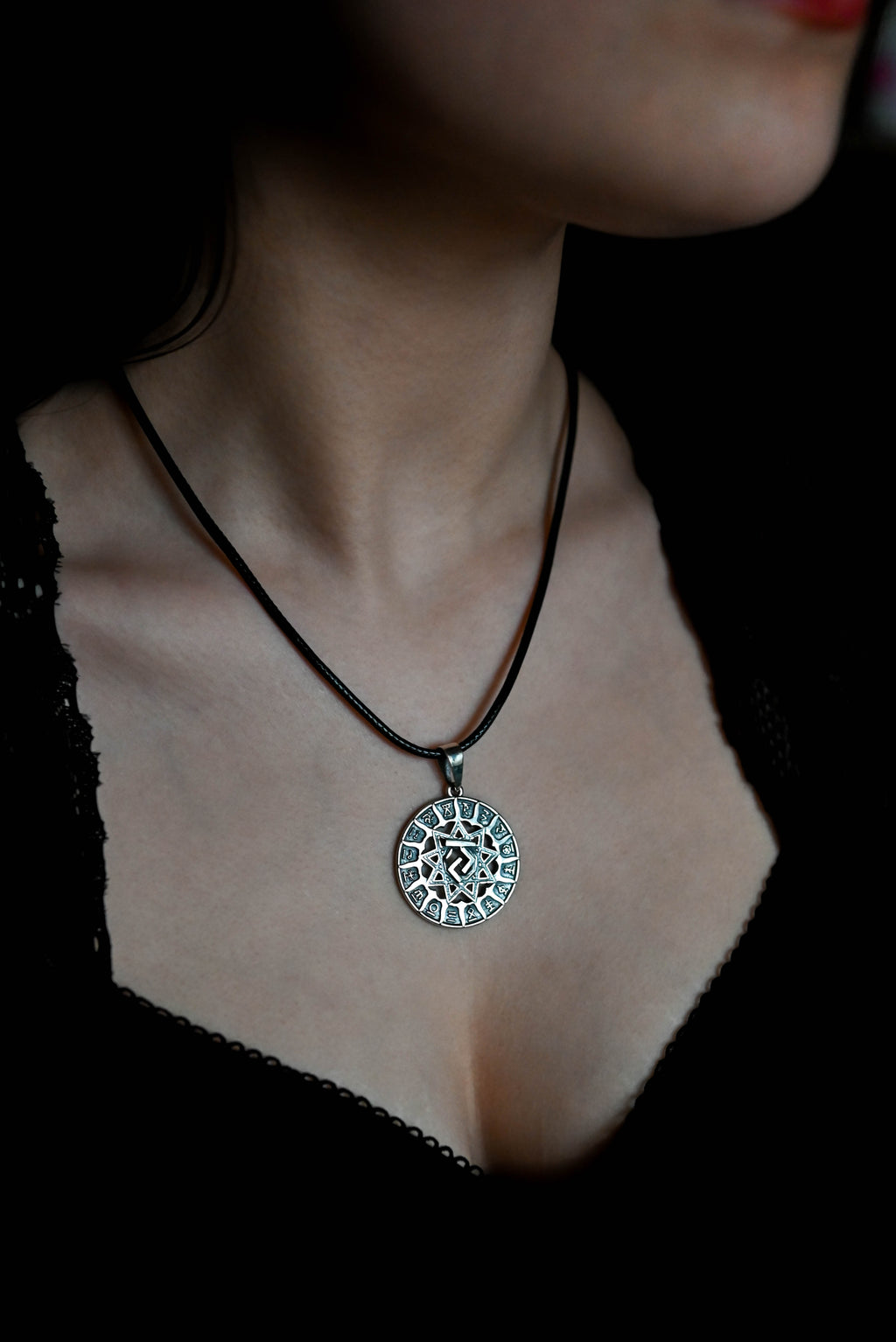 Slavic Chertog Kon (Horse) Amulet, Sterling Silver 925 — Svarog Circle Zodiac Pendant