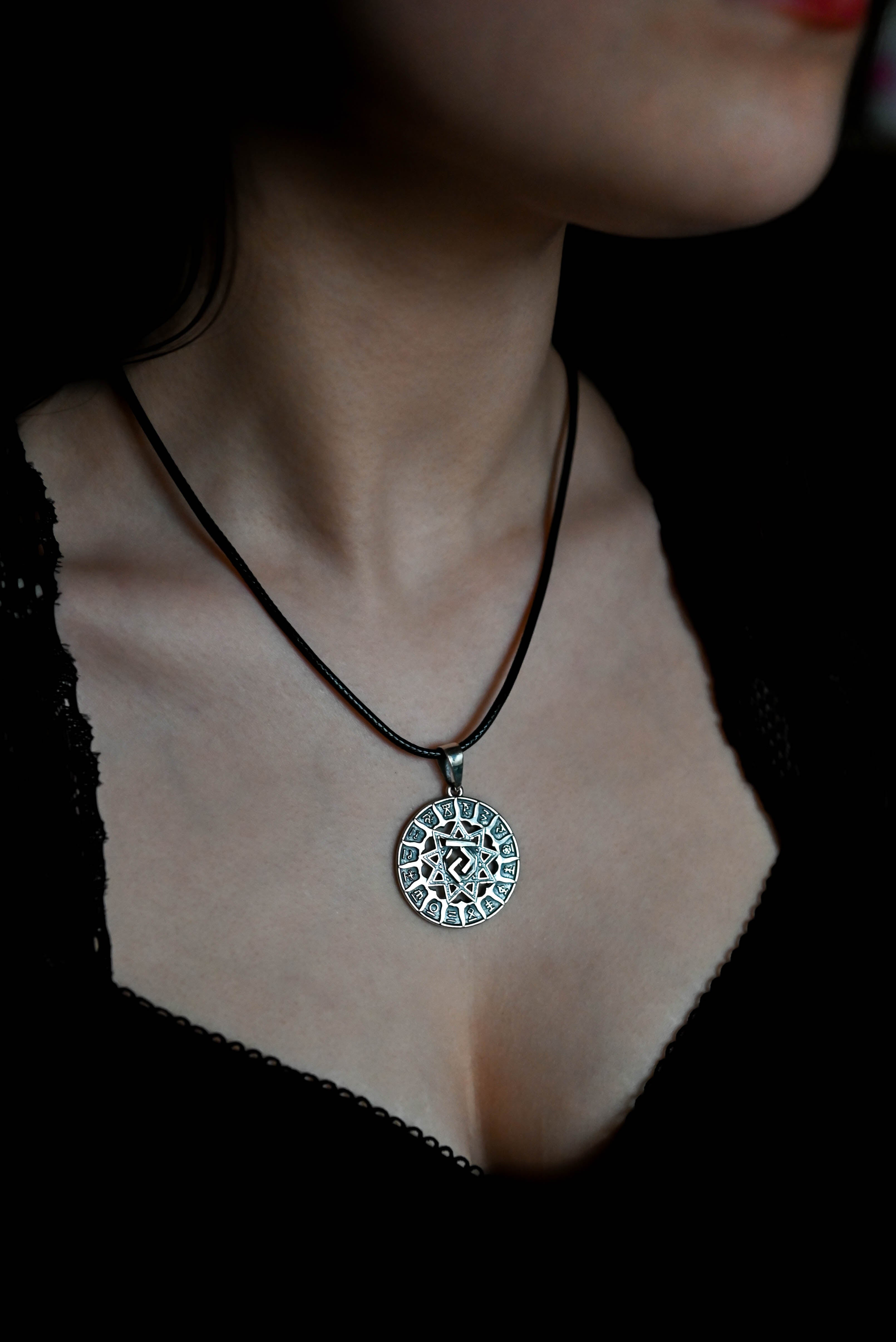 Slavic Chertog Kon (Horse) Amulet, Sterling Silver 925 — Svarog Circle Zodiac Pendant