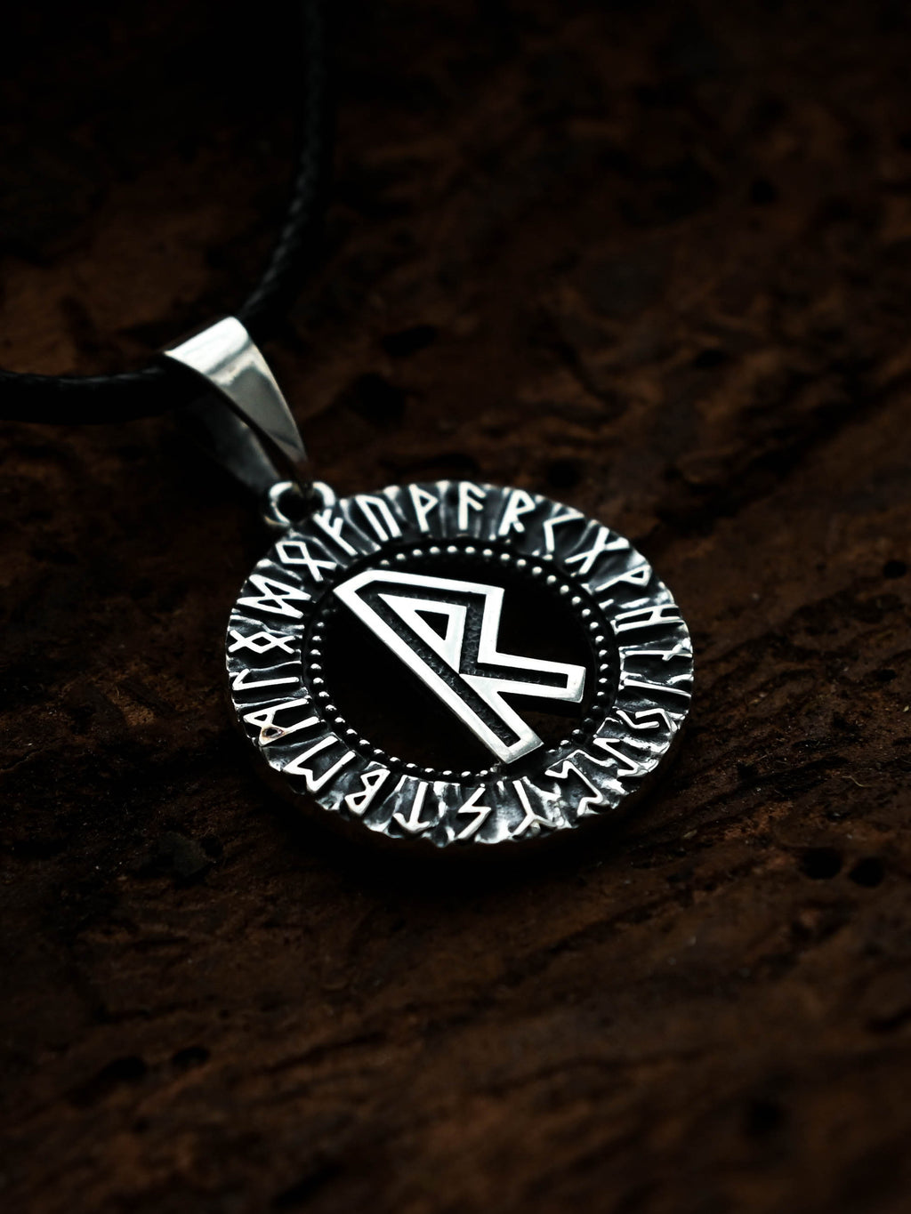 Raidho Rune Amulet, Elder Futhark, Sterling Silver 925 — Viking & Norse Symbol Pendant