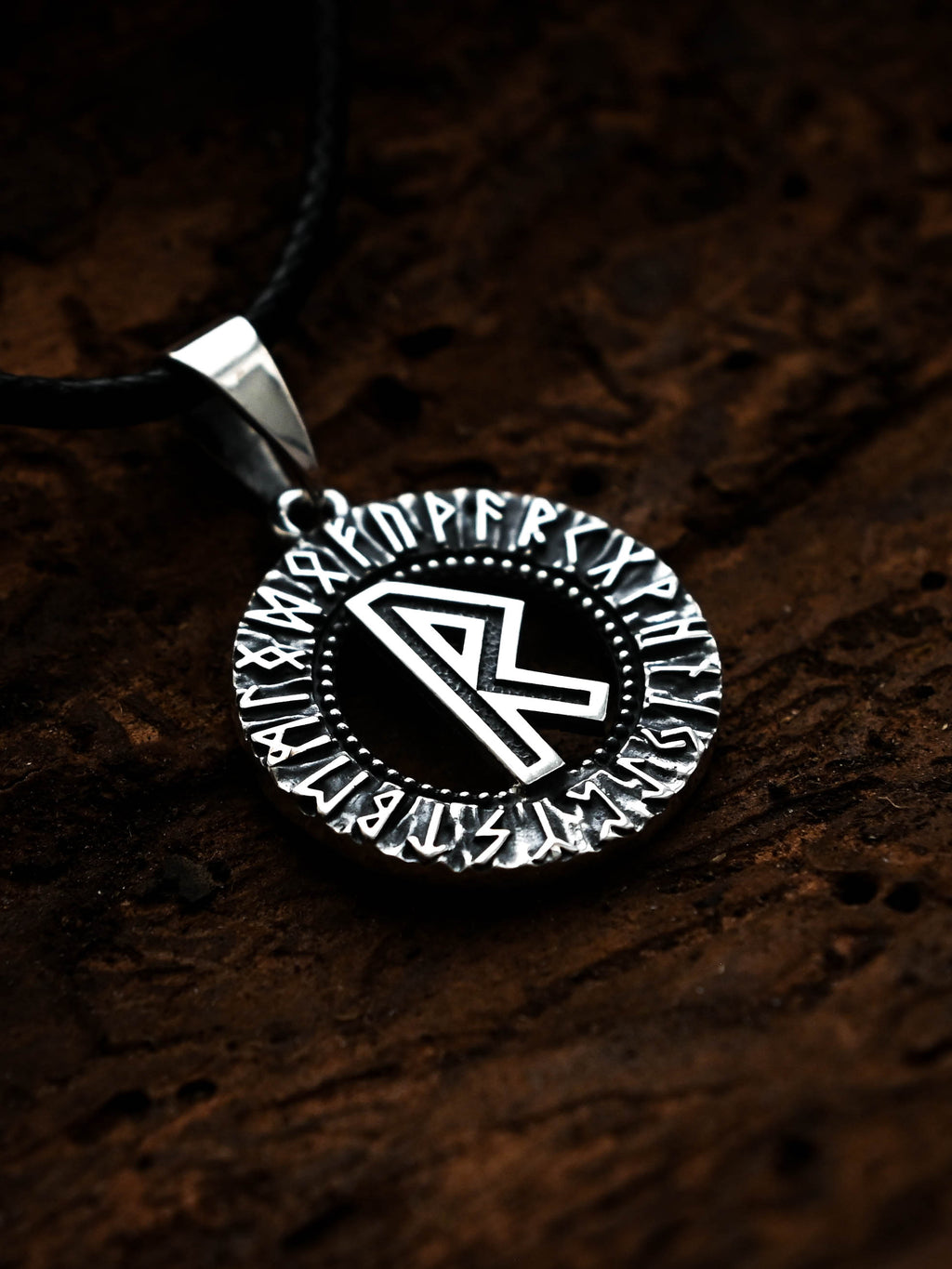 Raidho Rune Amulet, Elder Futhark, Sterling Silver 925 — Viking & Norse Symbol Pendant