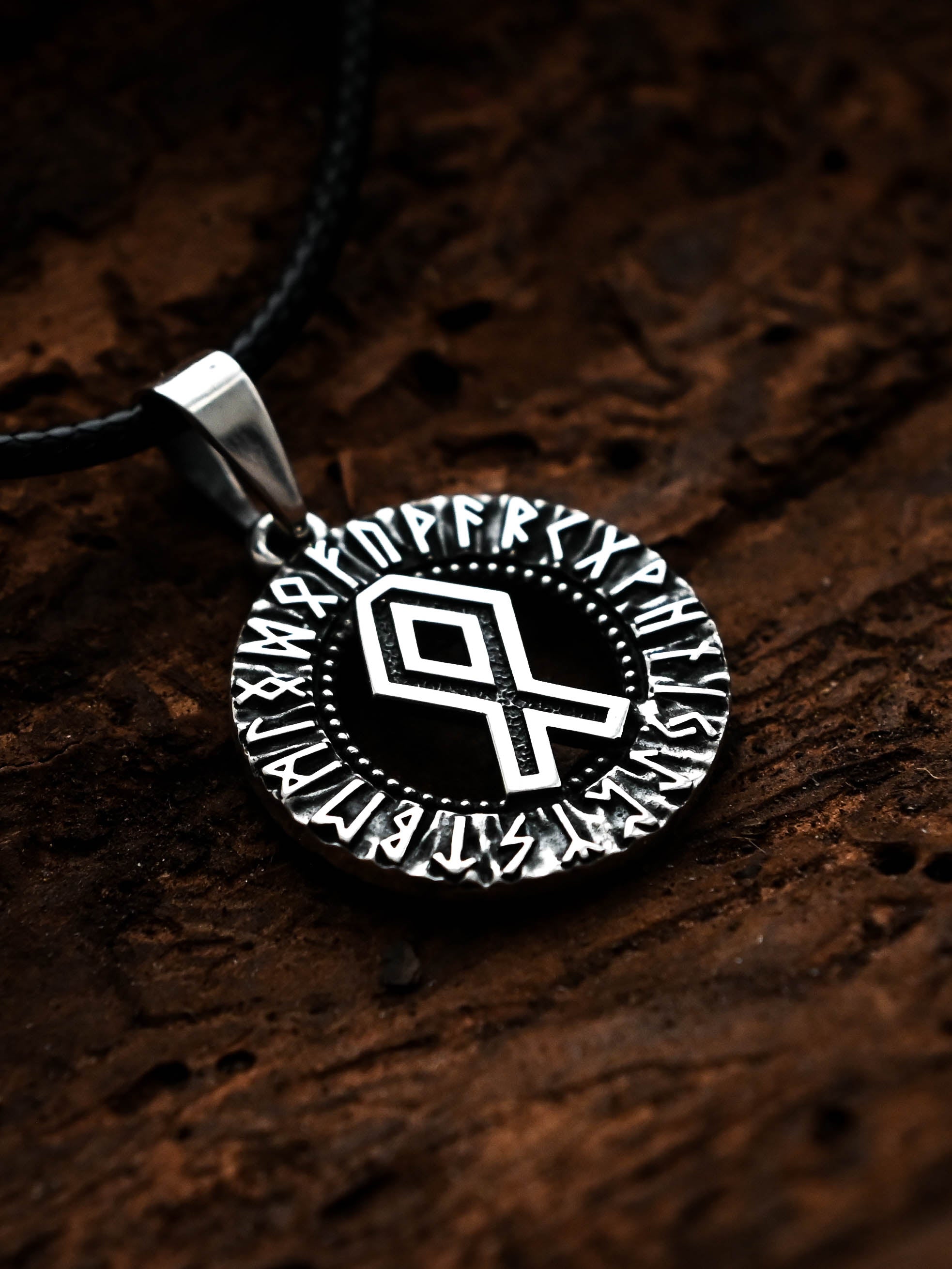Othala Rune Amulet, Elder Futhark, Sterling Silver 925 — Viking & Norse Symbol Pendant