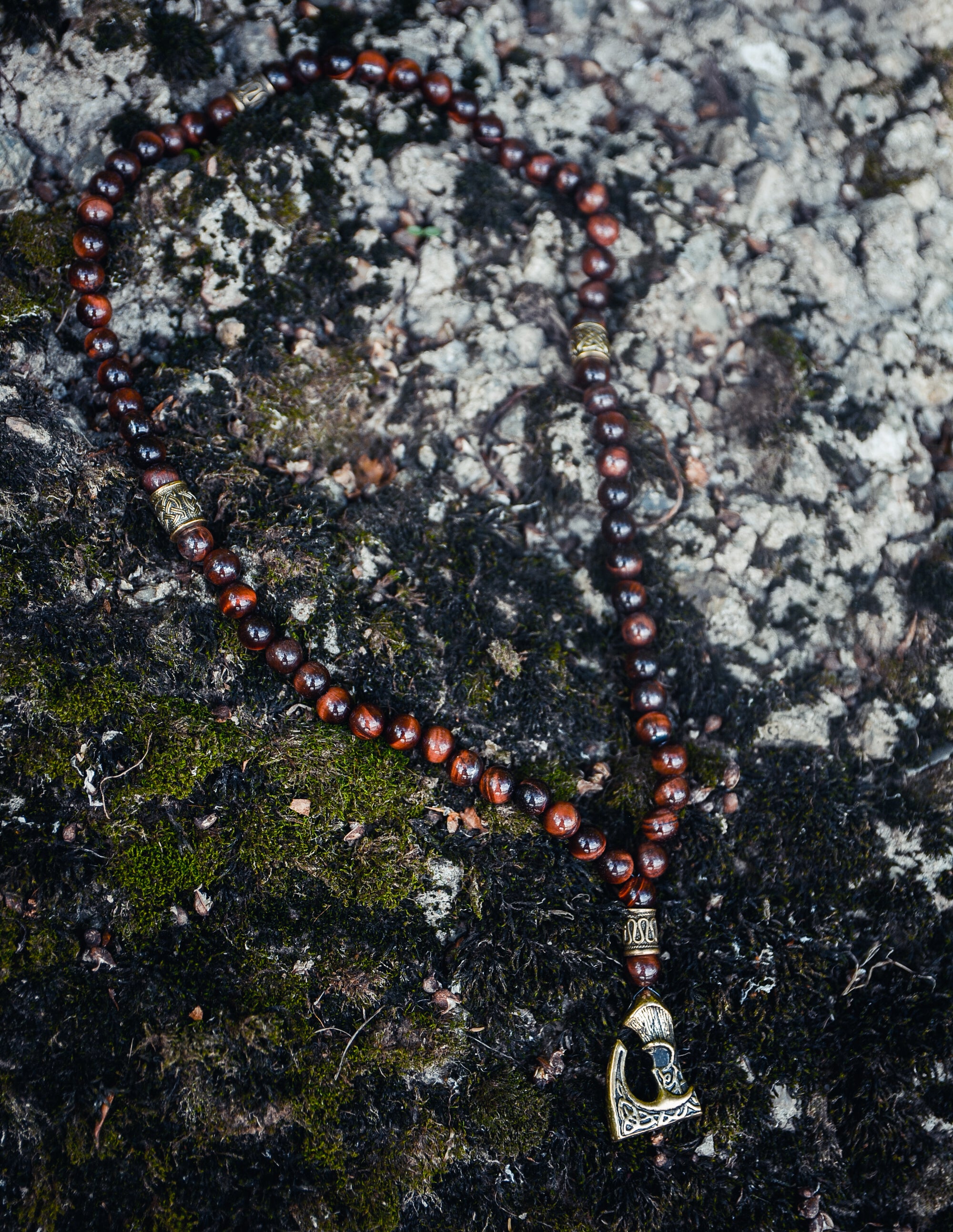 Viking Axe with Ox Eye Stone and Scandinavian Beads Pendant, Bronze and Natural Stone — Viking Symbol