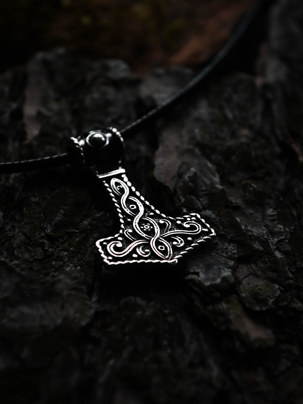 Thor's Hammer with Norse Knotwork, Sterling Silver 925 — Viking Symbol Pendant