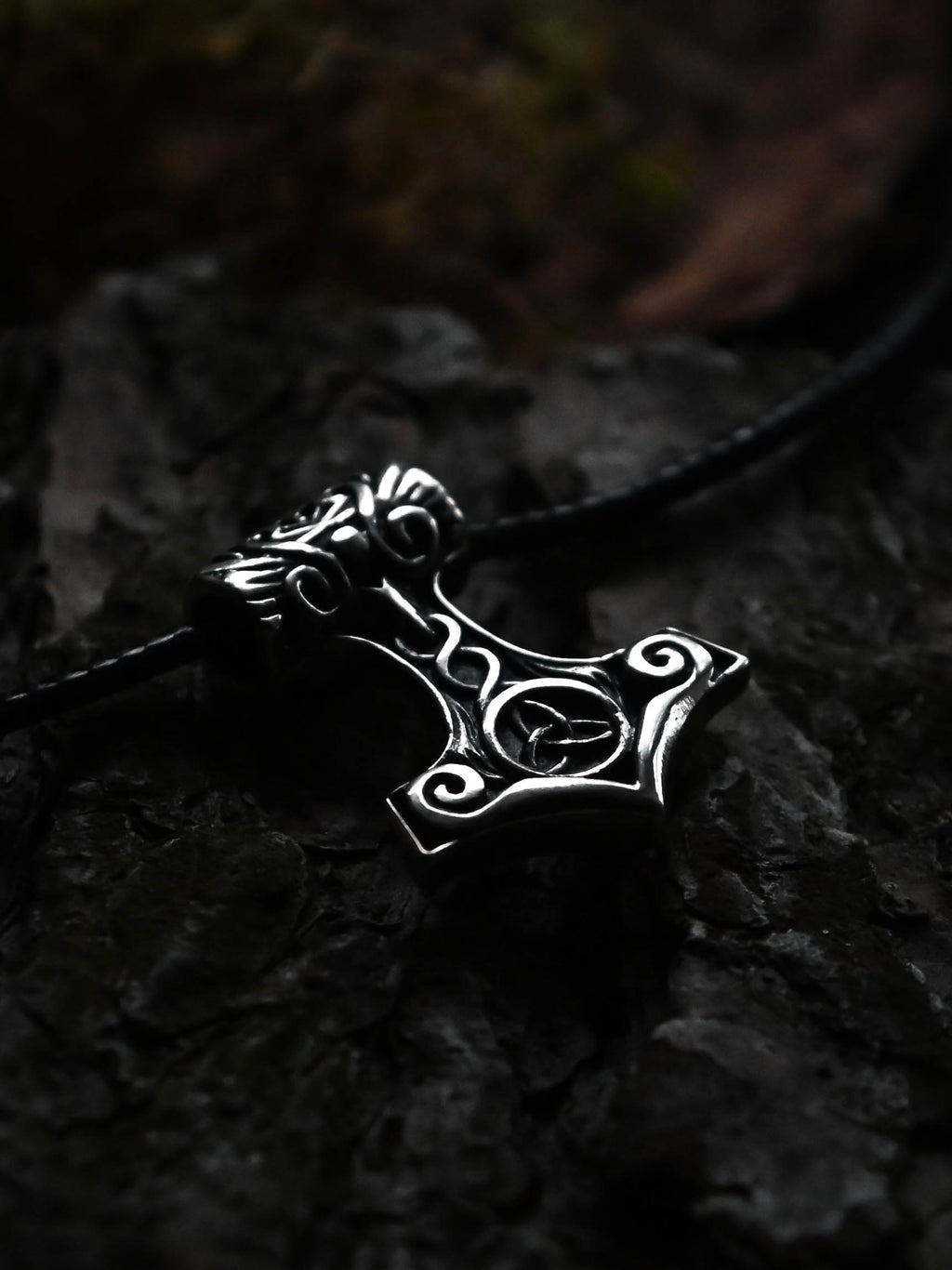 Thor's Hammer with Celtic Knot, Sterling Silver 925 — Viking & Celtic Symbol Pendant