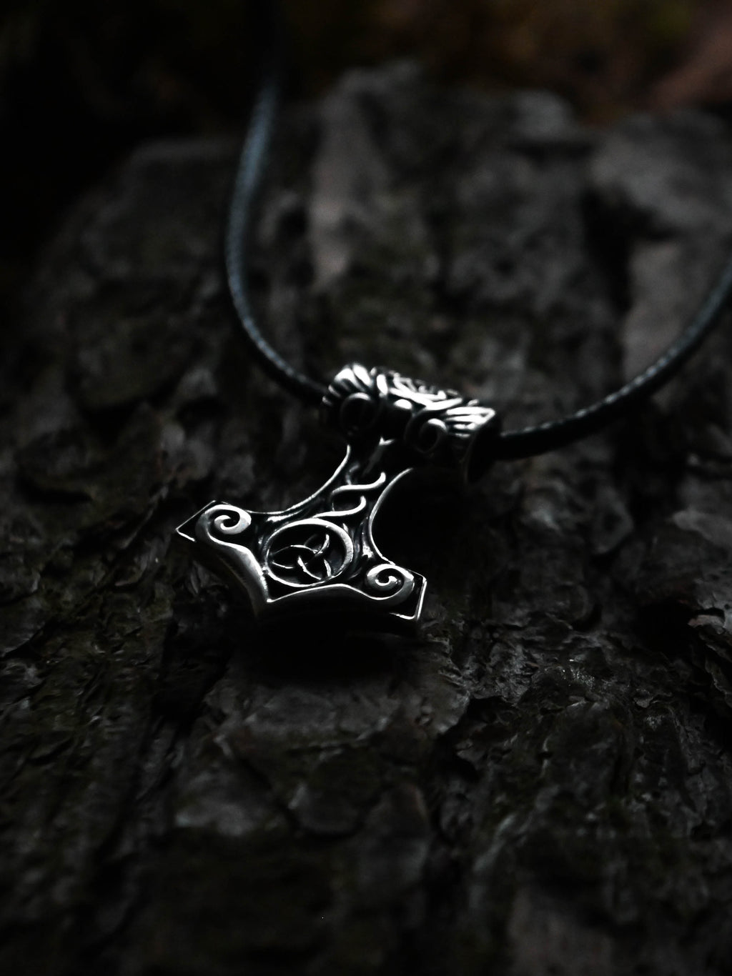 Thor's Hammer with Celtic Knot, Sterling Silver 925 — Viking & Celtic Symbol Pendant