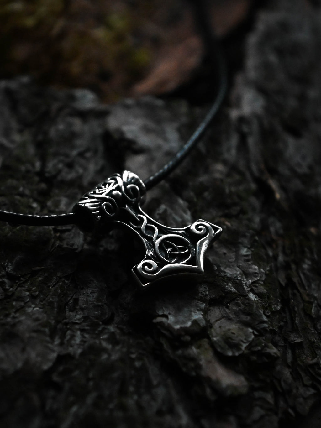 Thor's Hammer with Celtic Knot, Sterling Silver 925 — Viking & Celtic Symbol Pendant