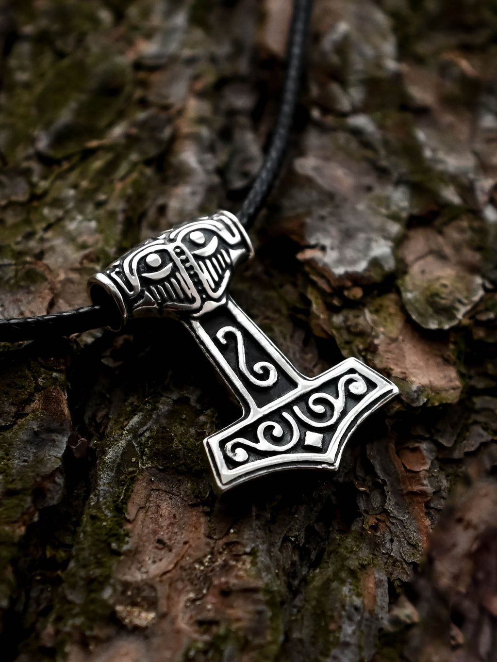Medium Thor's Hammer (Mjolnir), Sterling Silver 925 — Viking Symbol Pendant