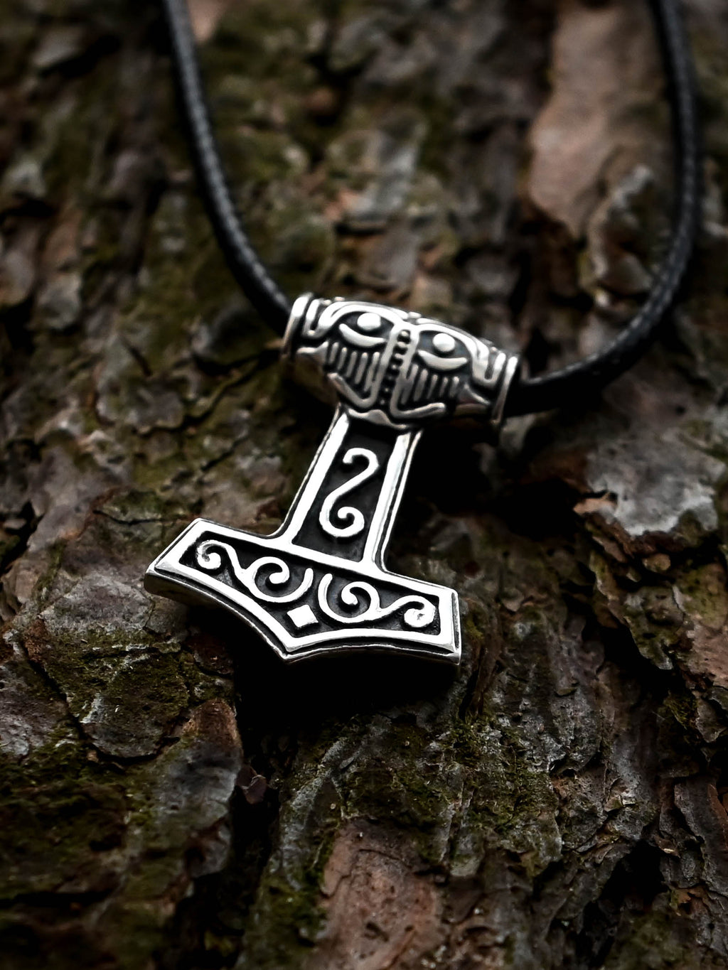 Medium Thor's Hammer (Mjolnir), Sterling Silver 925 — Viking Symbol Pendant