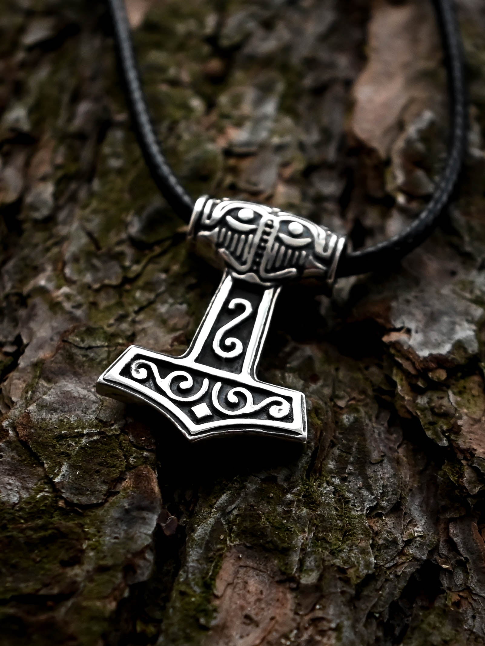 Medium Thor's Hammer (Mjolnir), Sterling Silver 925 — Viking Symbol Pendant