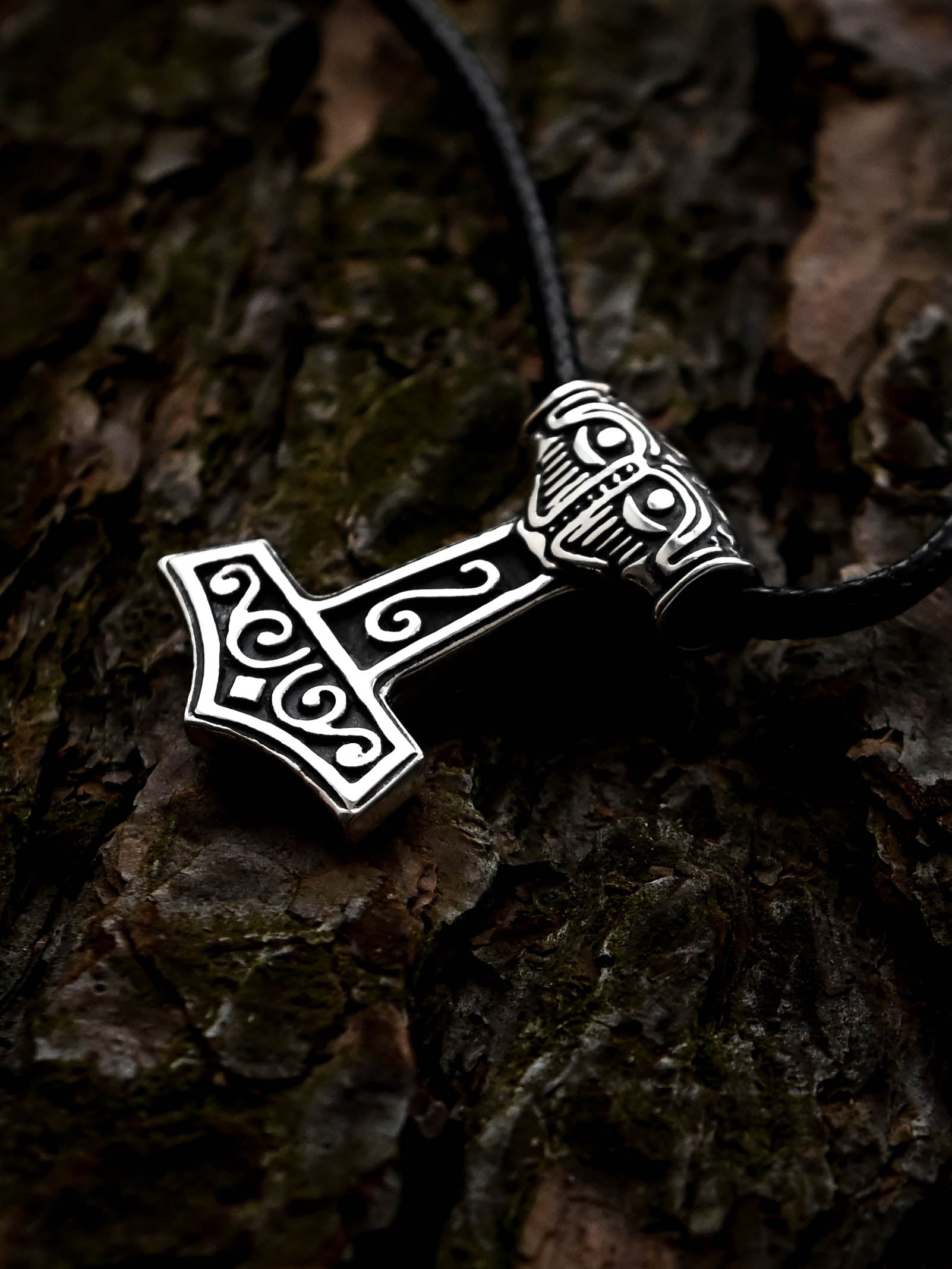 Medium Thor's Hammer (Mjolnir), Sterling Silver 925 — Viking Symbol Pendant
