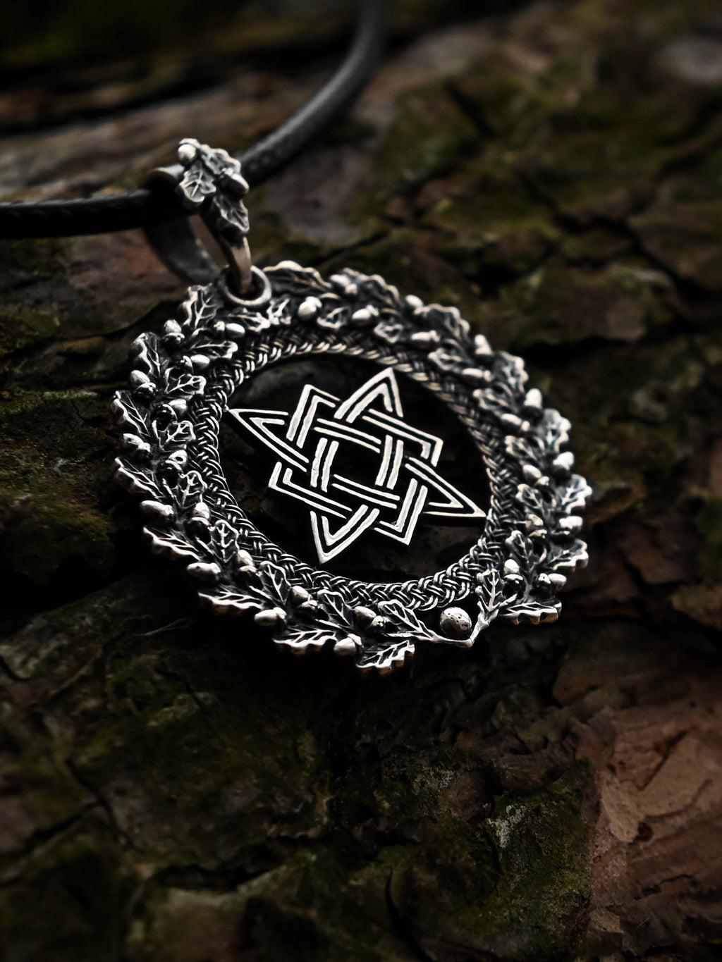 Star of Rus Amulet in Oak Wreath, Sterling Silver 925 — Slavic, Viking & Norse Symbol Pendant