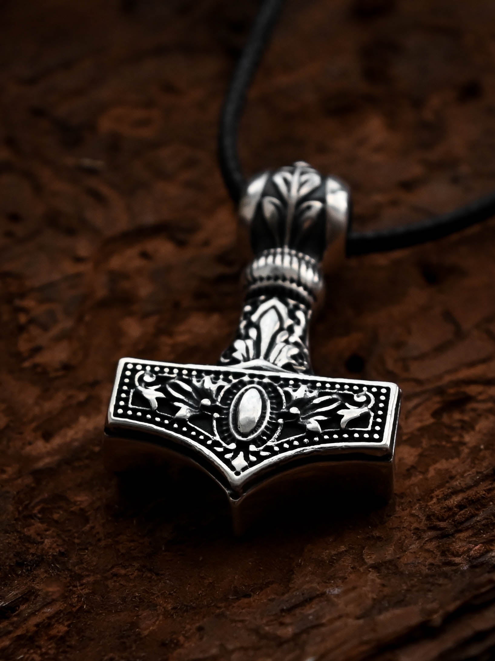 Classic Thor's Hammer (Mjolnir), Sterling Silver 925 — Viking Symbol Pendant