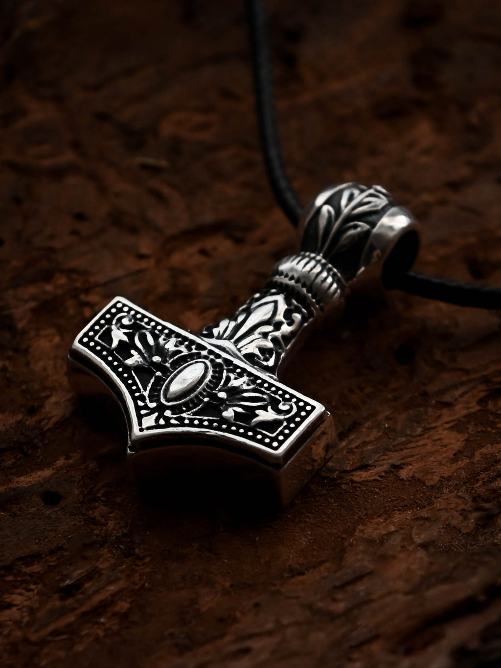 Classic Thor's Hammer (Mjolnir), Sterling Silver 925 — Viking Symbol Pendant