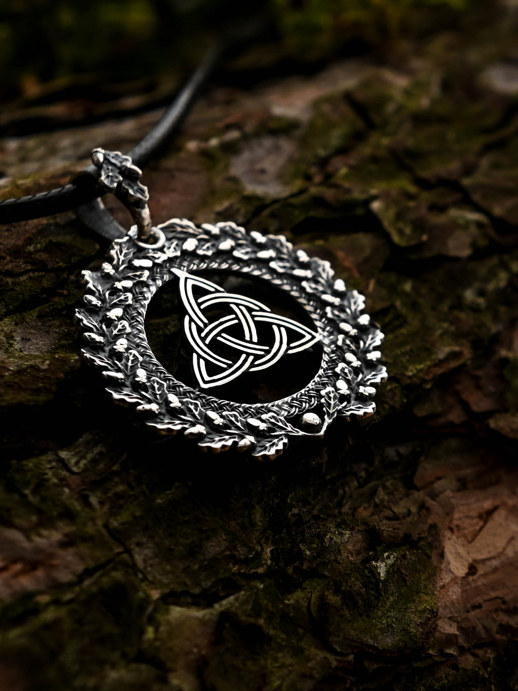 Viking Protection Knot Amulet in Oak Wreath, Sterling Silver 925 — Norse, Slavic & Viking Symbol Pendant