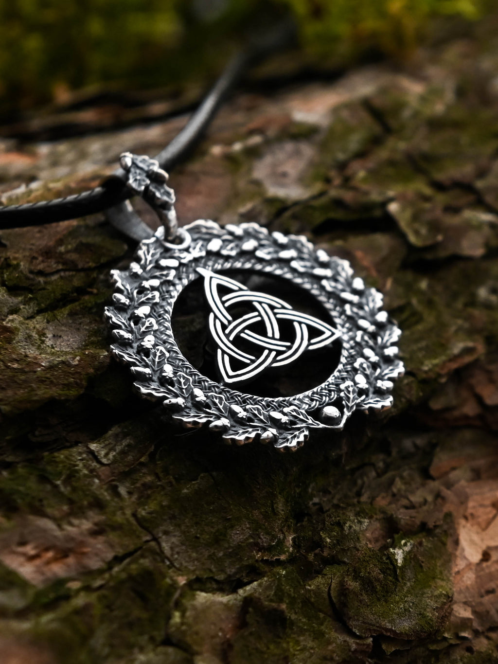 Viking Protection Knot Amulet in Oak Wreath, Sterling Silver 925 — Norse, Slavic & Viking Symbol Pendant