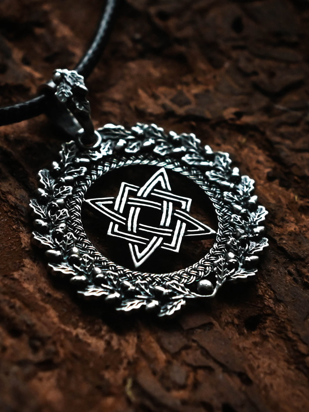 Star of Rus Amulet in Oak Wreath, Sterling Silver 925 — Slavic, Viking & Norse Symbol Pendant