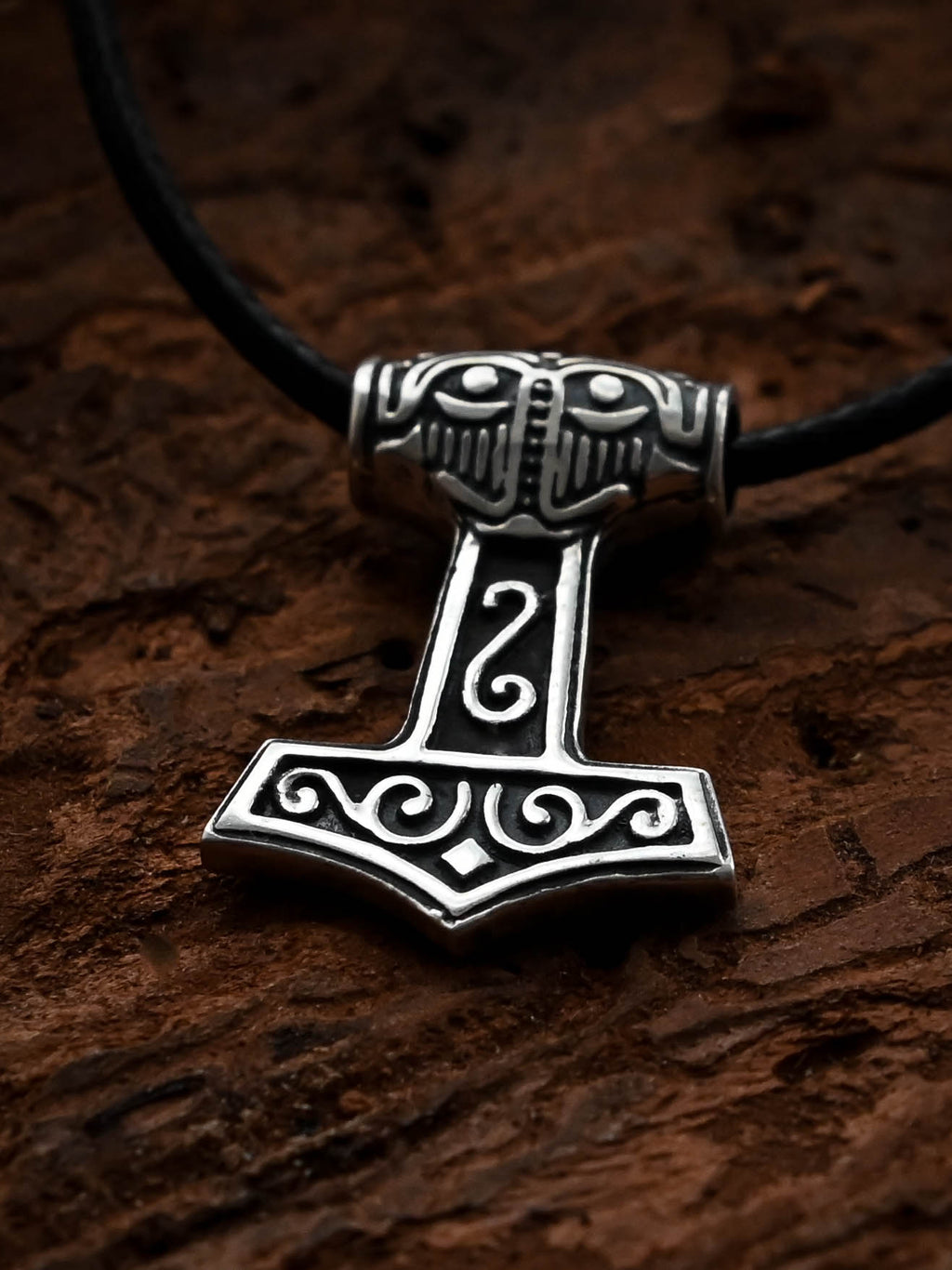 Medium Thor's Hammer (Mjolnir), Sterling Silver 925 — Viking Symbol Pendant