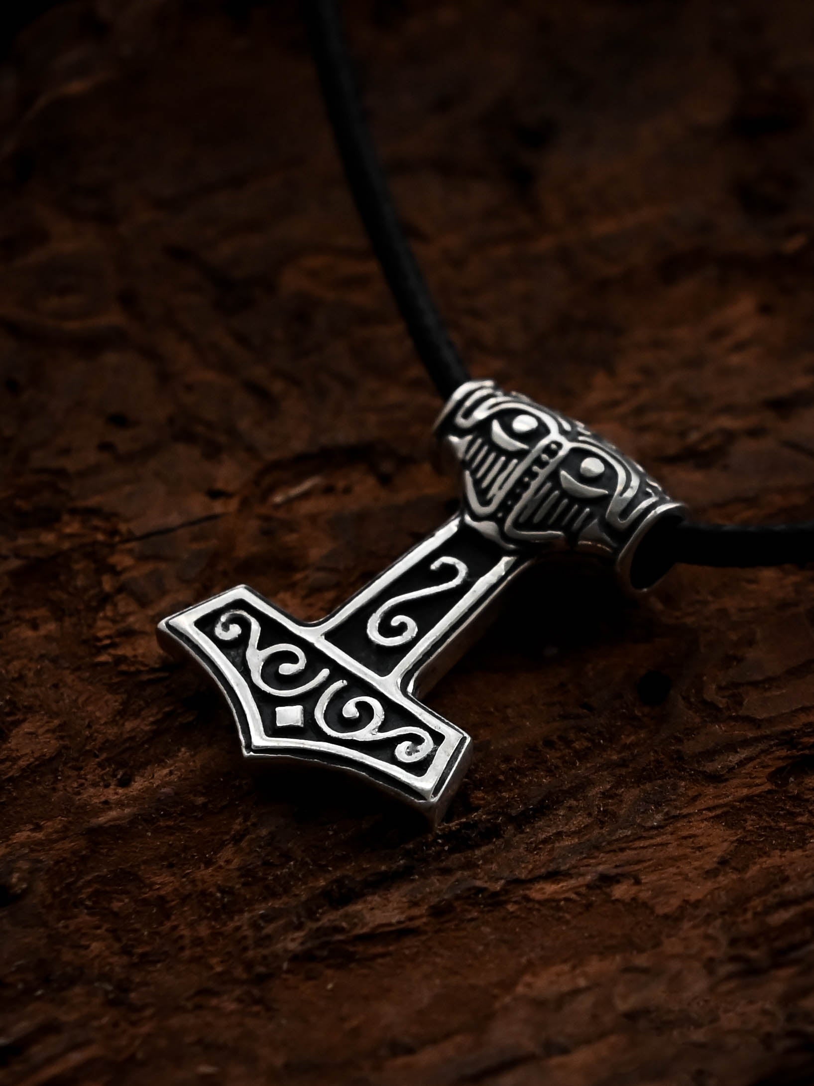 Medium Thor's Hammer (Mjolnir), Sterling Silver 925 — Viking Symbol Pendant