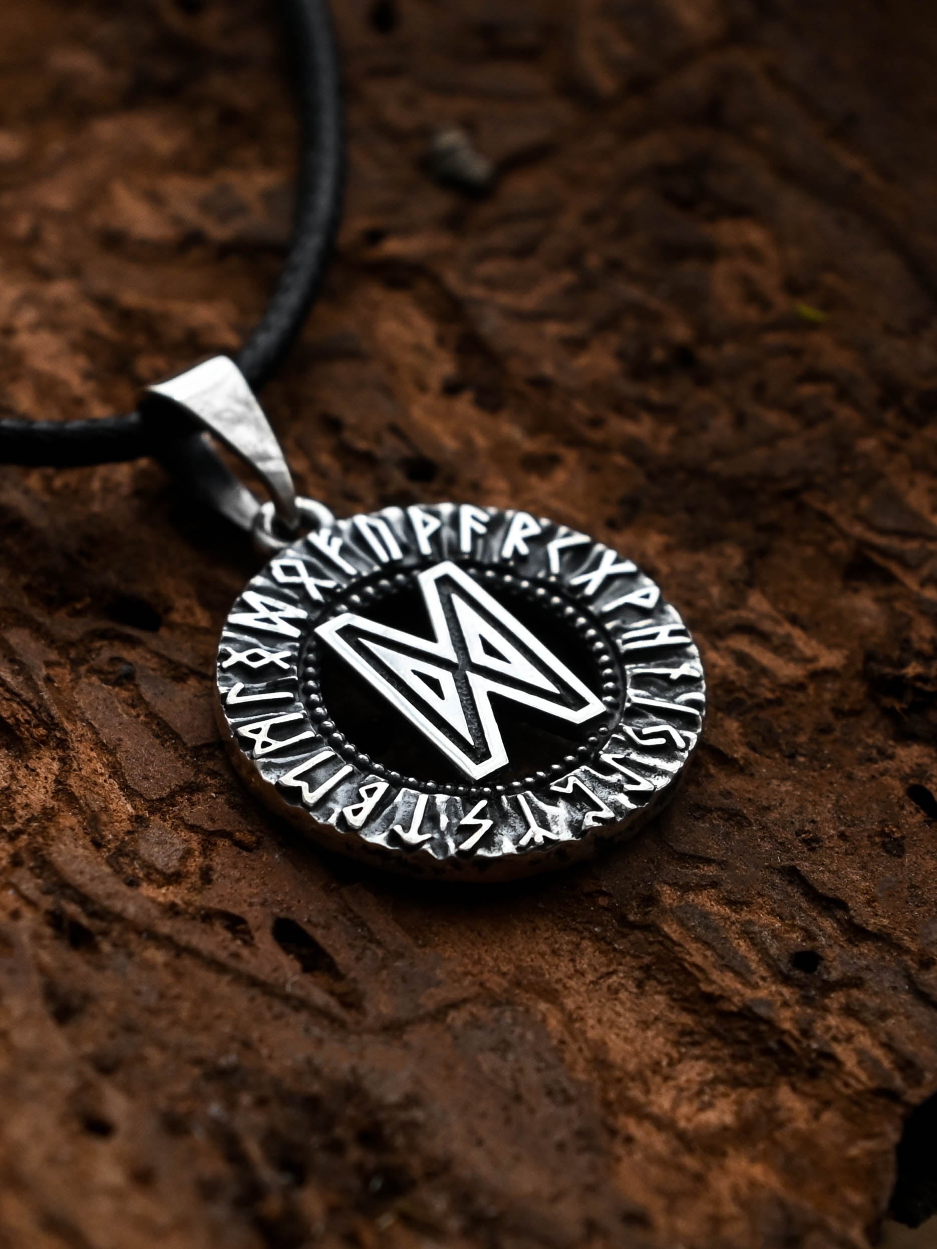 Dagaz Rune Amulet, Elder Futhark, Sterling Silver 925 — Viking & Norse Symbol Pendant