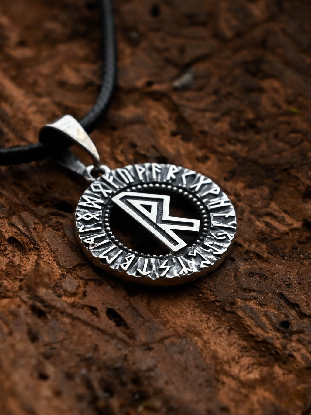 Raidho Rune Amulet, Elder Futhark, Sterling Silver 925 — Viking & Norse Symbol Pendant