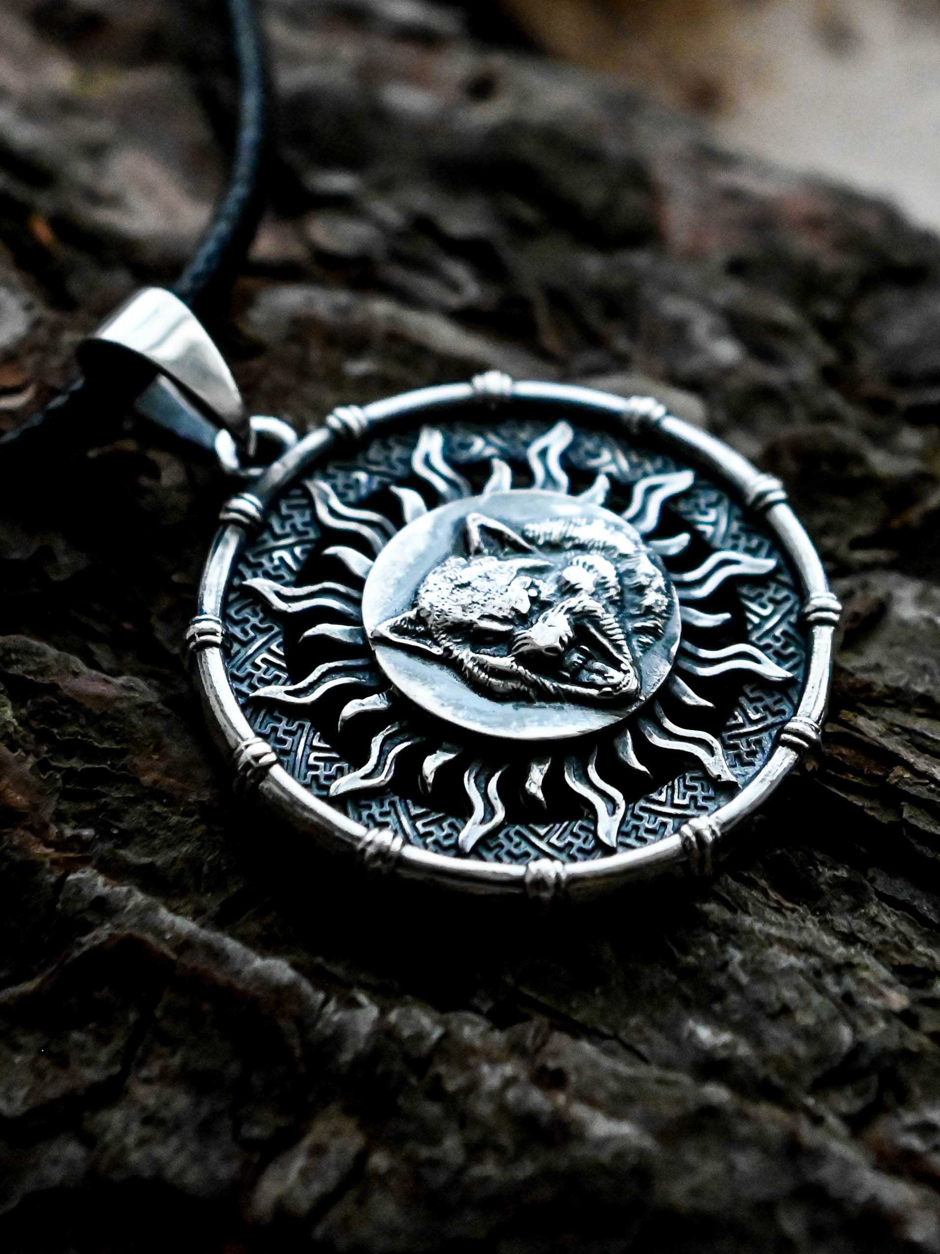 Wolf Amulet in Sun Disc, Sterling Silver 925 — Viking, Norse & Slavic Symbol Pendant
