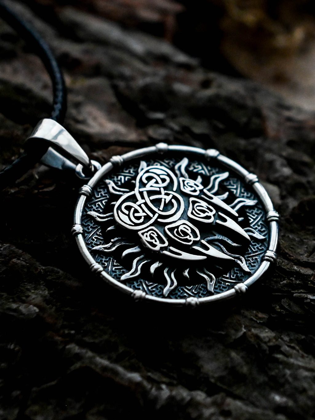 Wolf Paw Amulet in Sun Disc, Sterling Silver 925 — Viking, Norse & Slavic Symbol Pendant